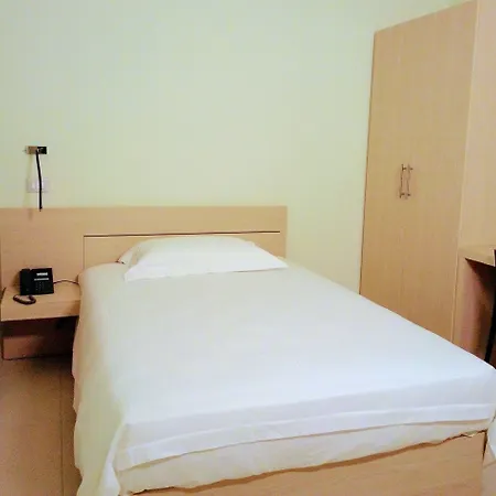 Гостевой дом Domus Helena Рим