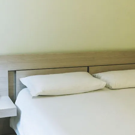 Domus Helena Гостевой дом 4*